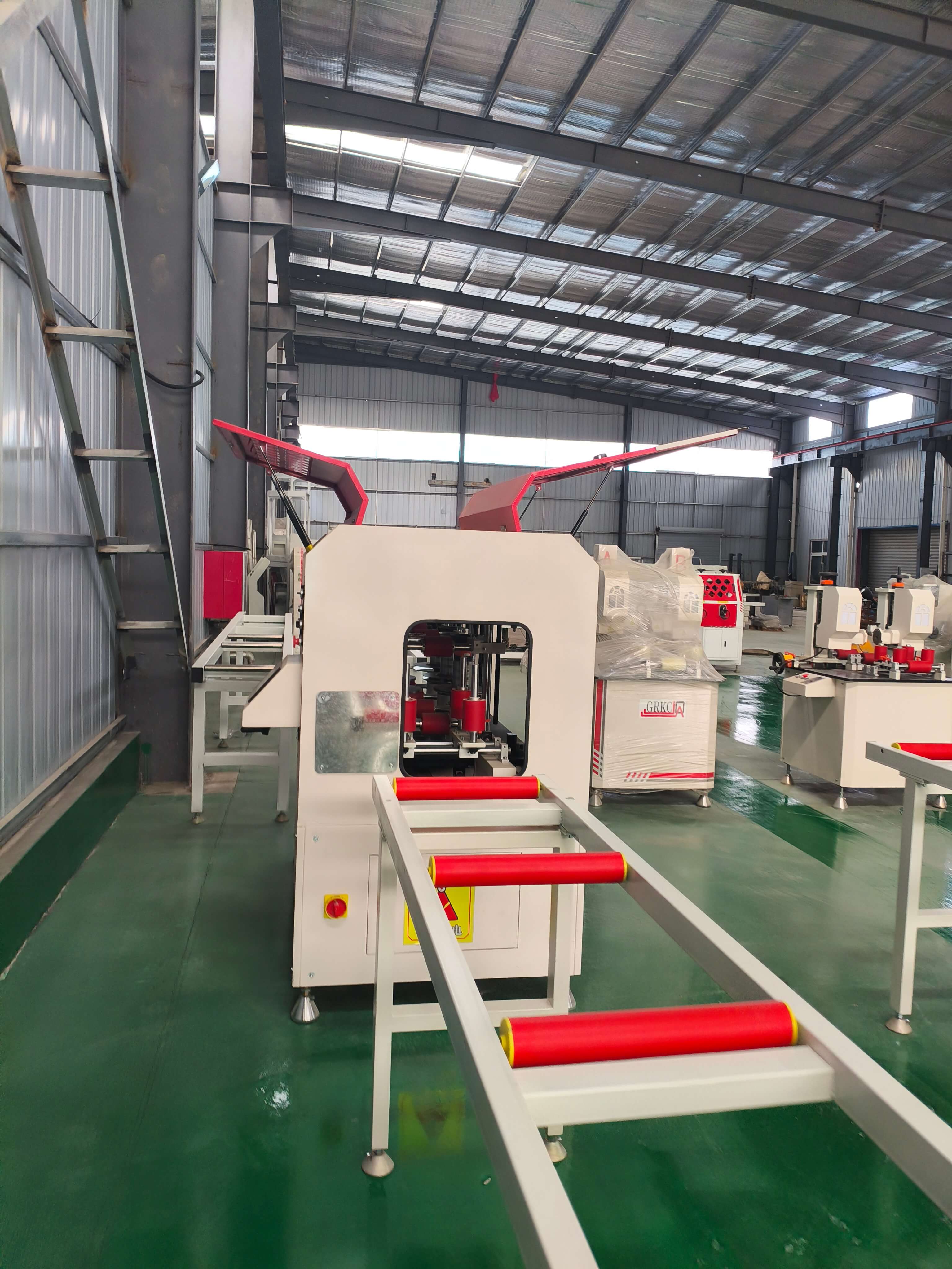 提高滾壓復合機操作安全性的方法